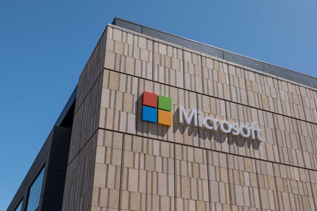Microsoft offices in Mountain View, California.Photographer: David Paul Morris/Bloomberg